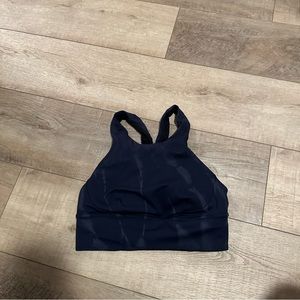 Lululemon wunder train bra